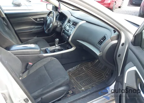 2015 Nissan Altima 2.5 from USA, damaged, VIN 1N4AL3AP4FN390370